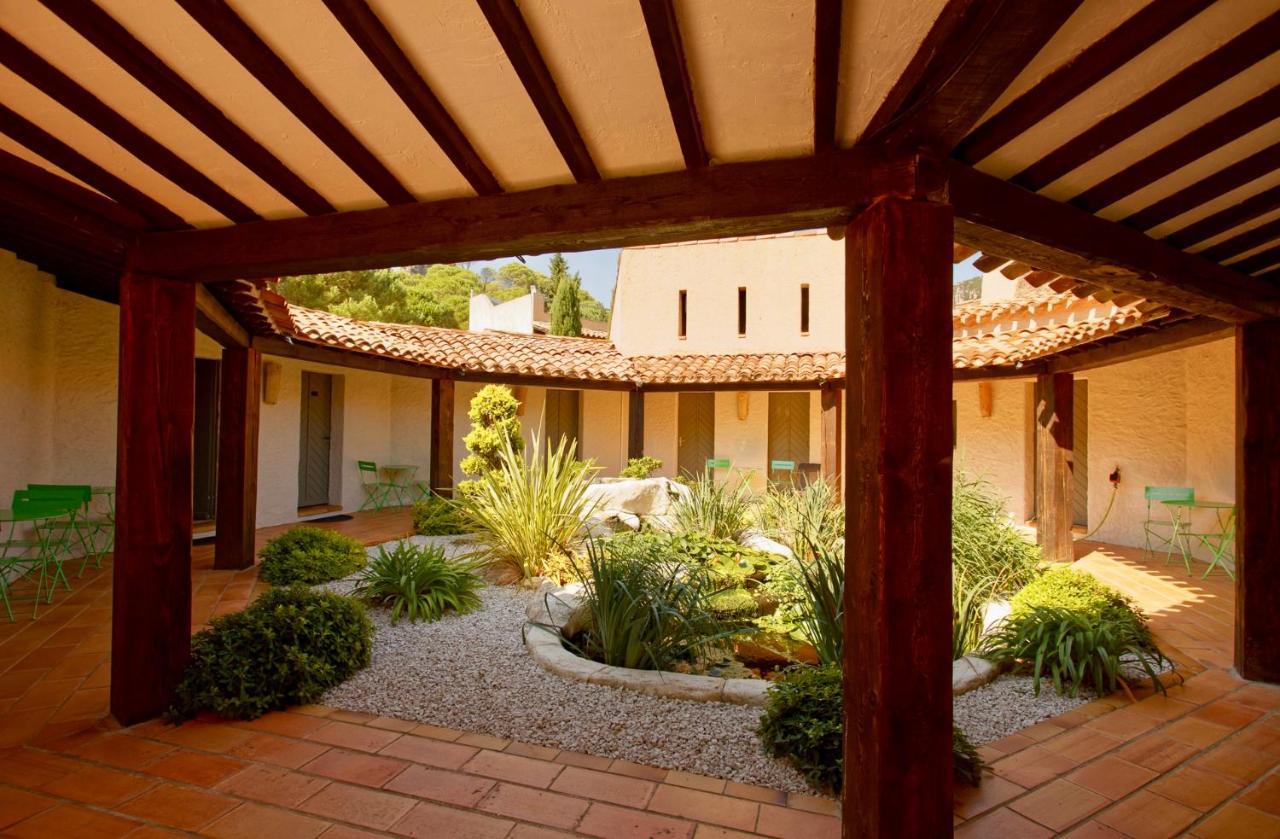 Auberge Val Moureze Hotel & Spa Exterior photo