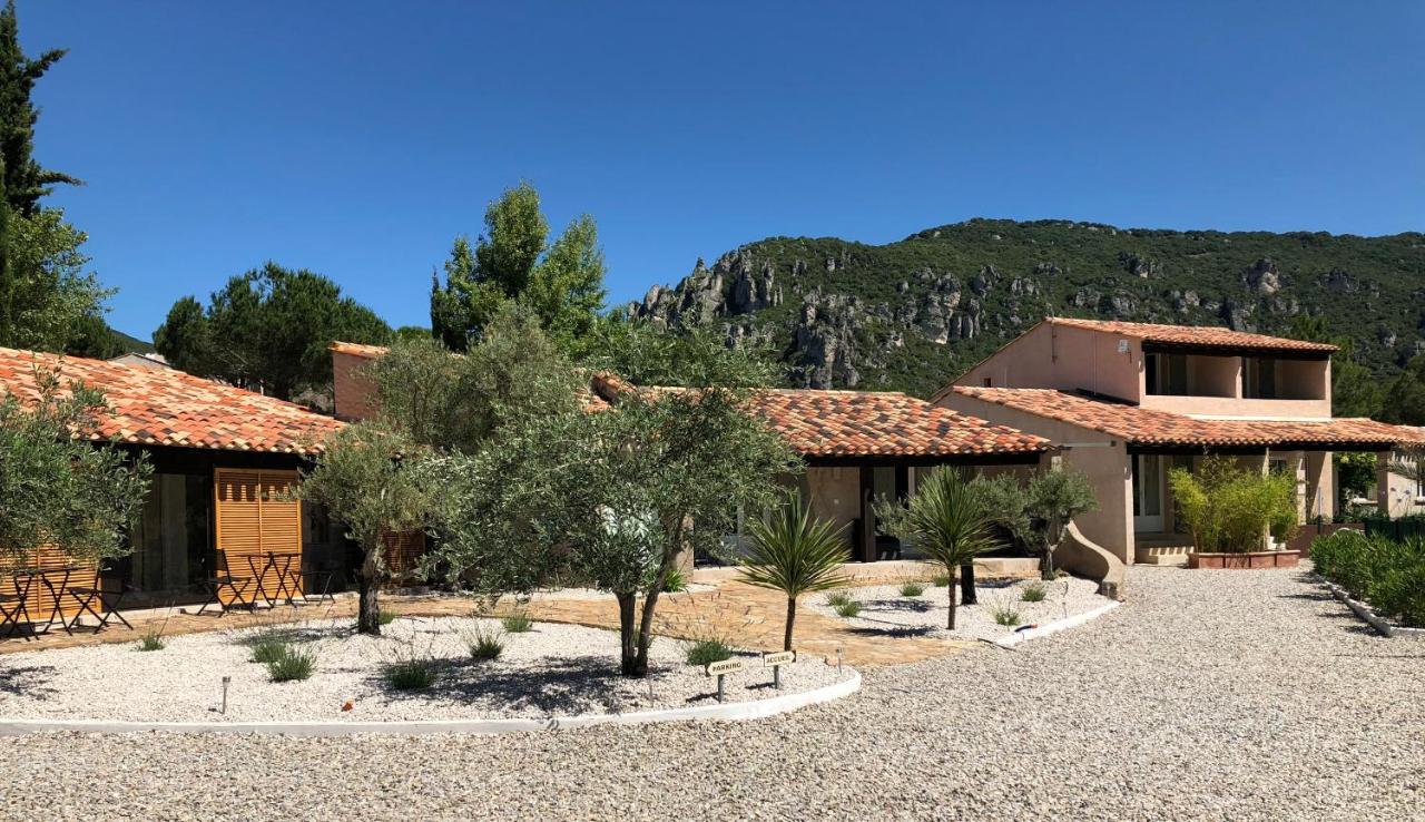 Auberge Val Moureze Hotel & Spa Exterior photo