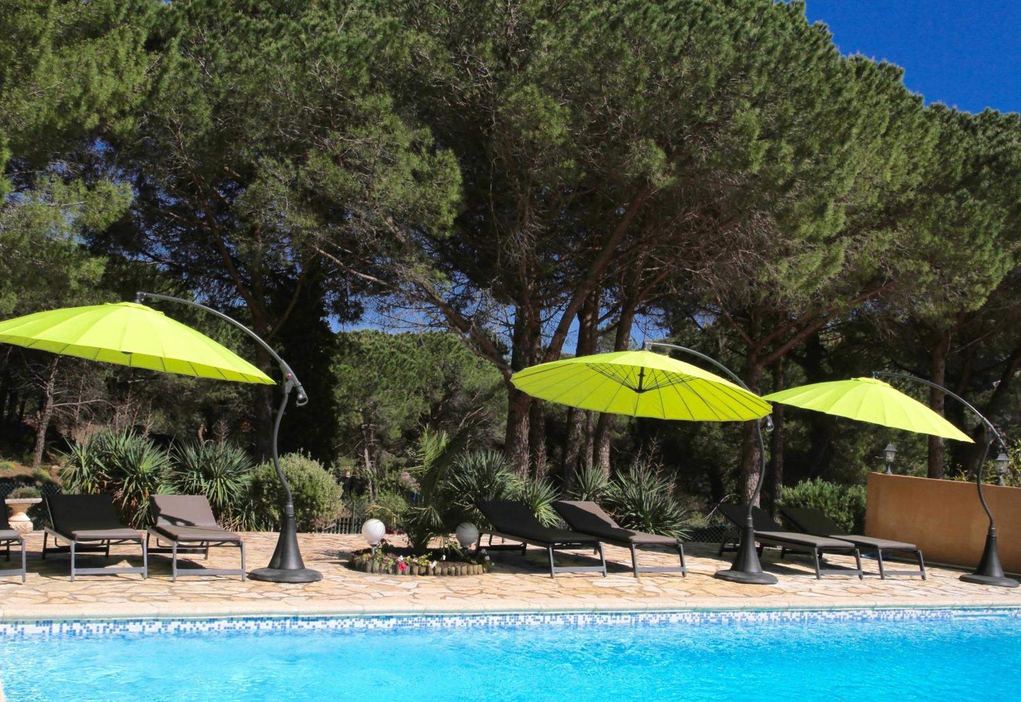 Auberge Val Moureze Hotel & Spa Exterior photo