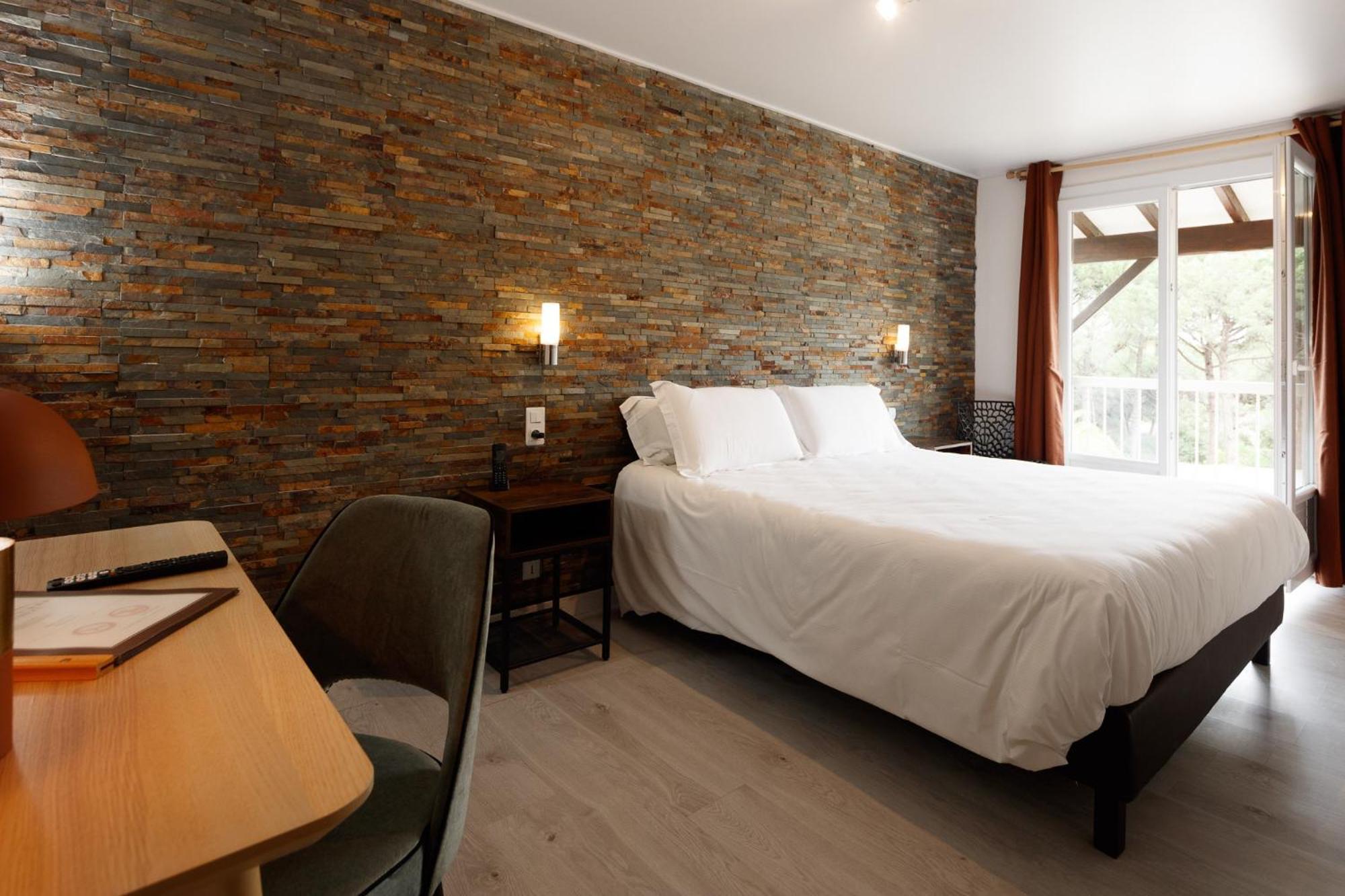 Auberge Val Moureze Hotel & Spa Exterior photo